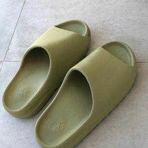 Yeezy slide